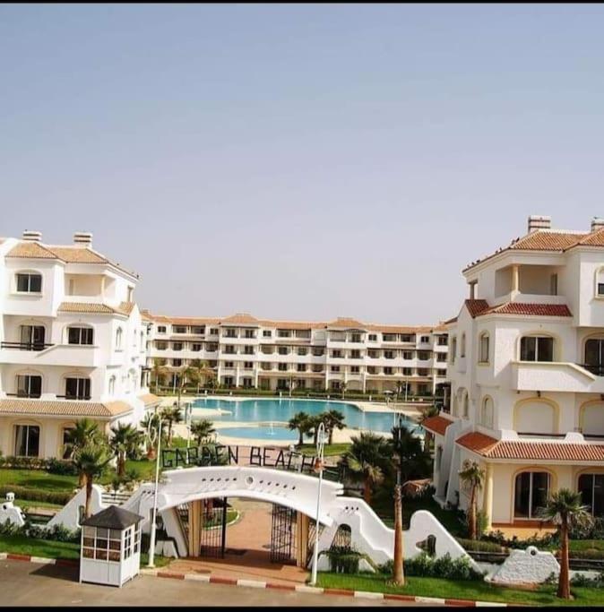 Complex Garden Beach2