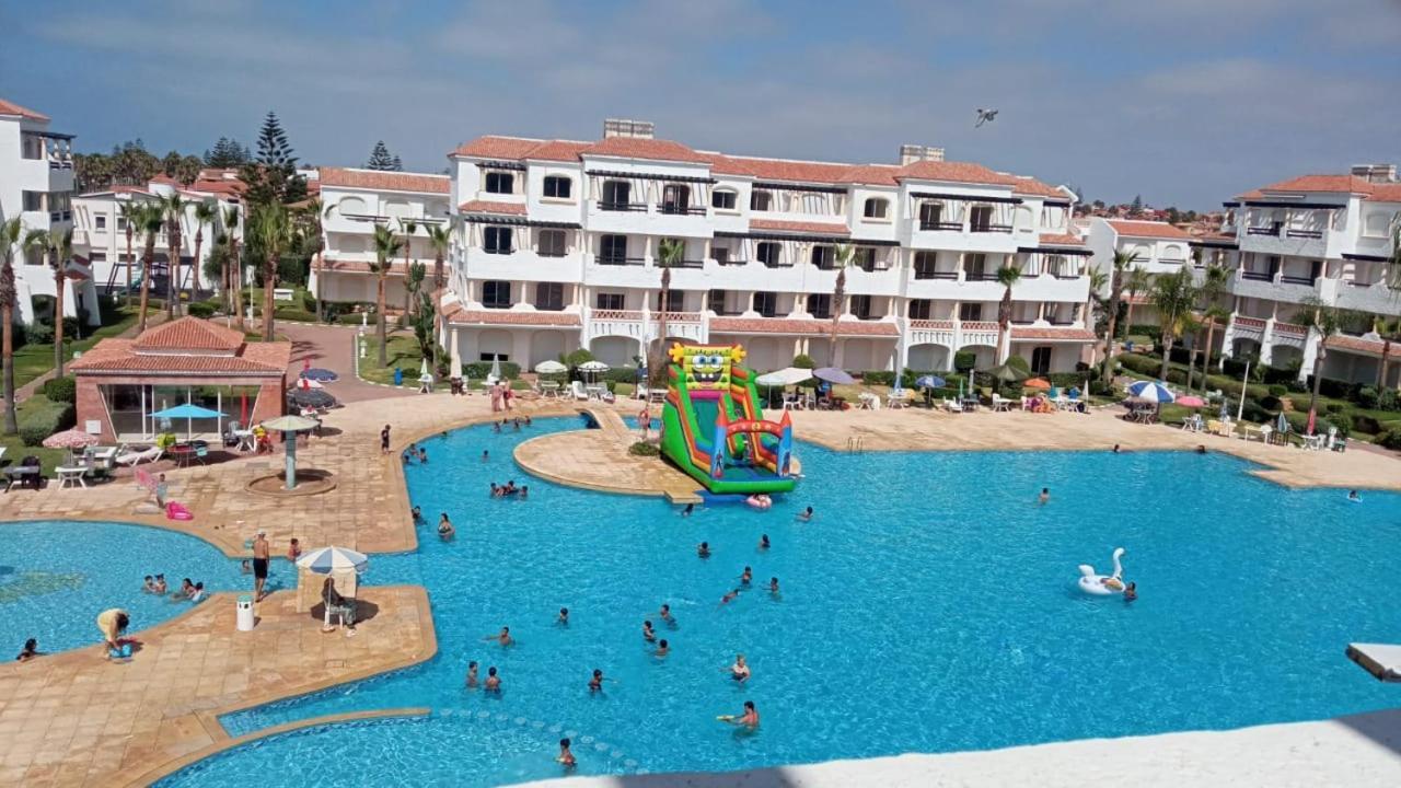 Apartment Complex Garden Beach2 *